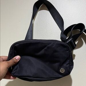 🎆lululemon athletica Black Belt Bag